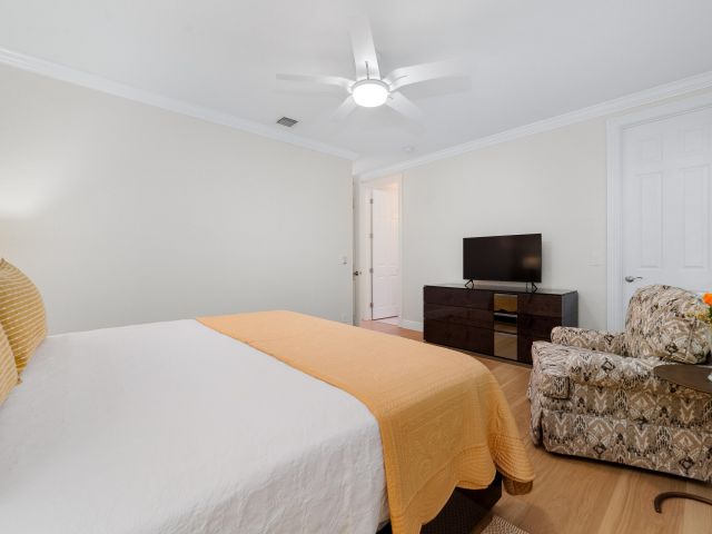 Продажа дома по адресу 8403 Ironhorse Court - фото 6901964