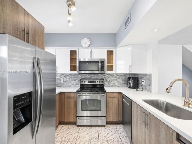 Продажа дома по адресу 7270 Gary Ave - фото 6905528