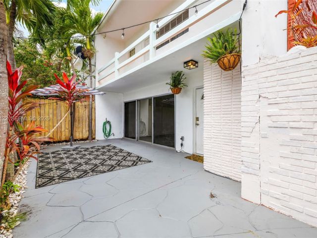 Продажа дома по адресу 7270 Gary Ave - фото 6905533