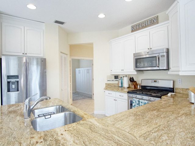 Дом в аренду по адресу 8176 Quail Meadow Way - фото 6901945