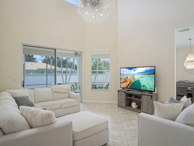 Дом в аренду по адресу 8176 Quail Meadow Way - фото 6901950