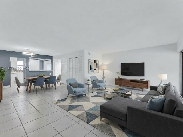 Дом в аренду по адресу 2945 NW 68th St - фото 7514298