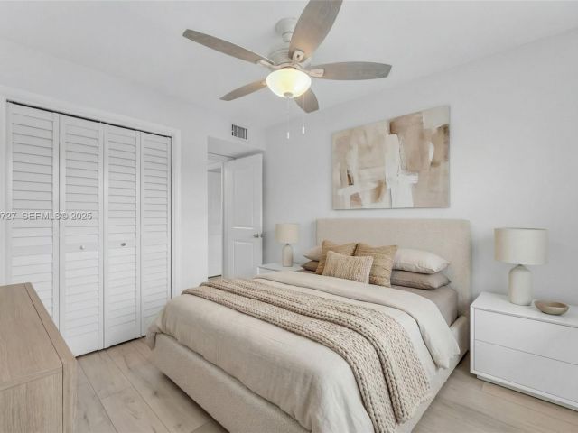 Дом в аренду по адресу 2945 NW 68th St - фото 7514311