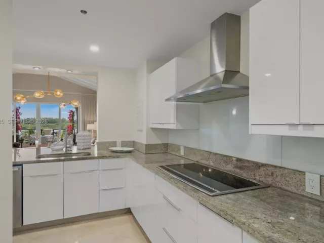 Продажа квартиры #3405 - фото 6900953