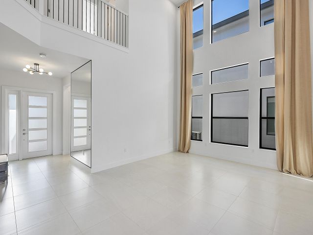 Дом в аренду по адресу 20296 Somerset Hills Drive - фото 6902929