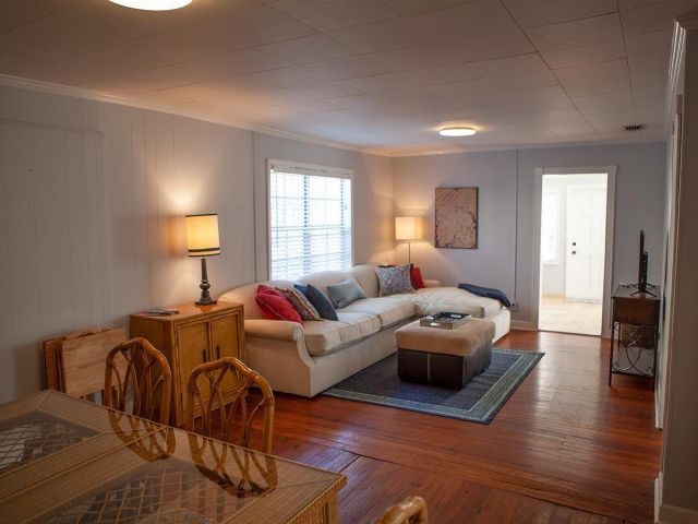 Дом в аренду по адресу 419 43rd Street - фото 6902893