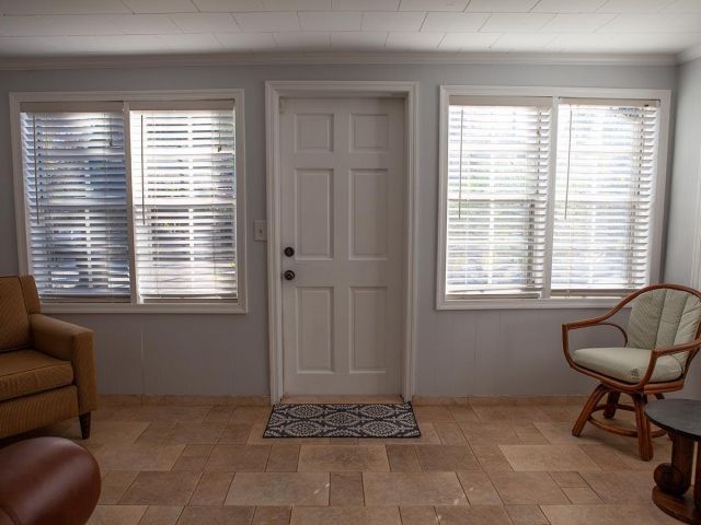 Дом в аренду по адресу 419 43rd Street - фото 6902894