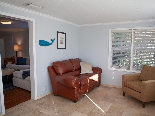 Дом в аренду по адресу 419 43rd Street - фото 6902895