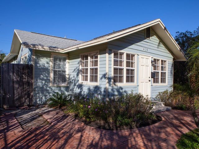 Дом в аренду по адресу 419 43rd Street - фото 6902897