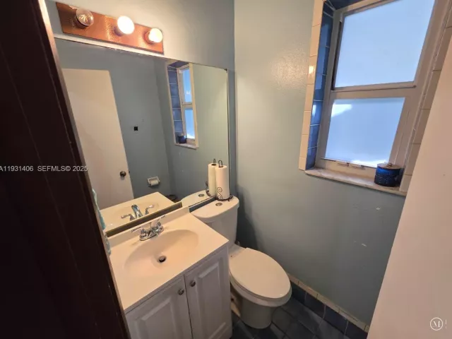 Продажа дома по адресу 530 NE 132nd Ter - фото 6928267