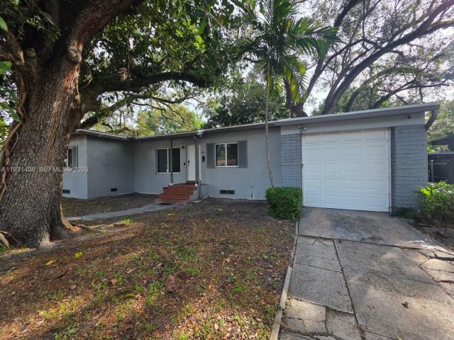 Продажа дома по адресу 530 NE 132nd Ter - фото 6909310