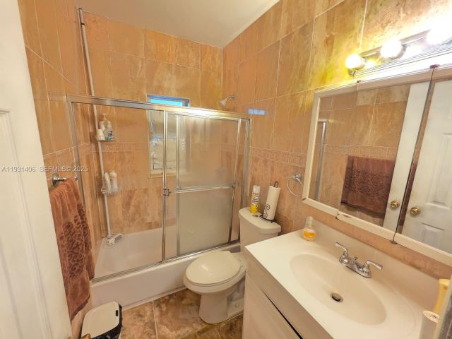 Продажа дома по адресу 530 NE 132nd Ter - фото 6928270