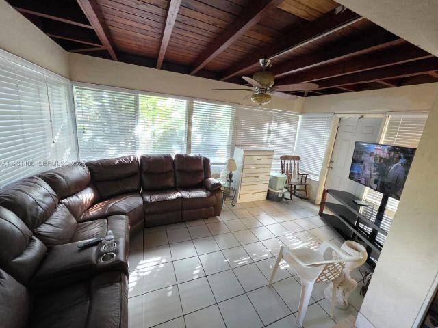 Продажа дома по адресу 530 NE 132nd Ter - фото 6928272