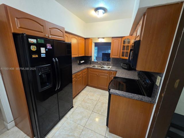 Продажа дома по адресу 530 NE 132nd Ter - фото 6928275