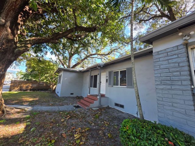 Продажа дома по адресу 530 NE 132nd Ter - фото 6928280