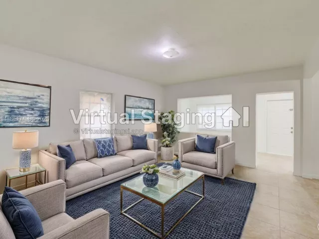 Продажа дома по адресу 2063 NE 173rd St - фото 6902474