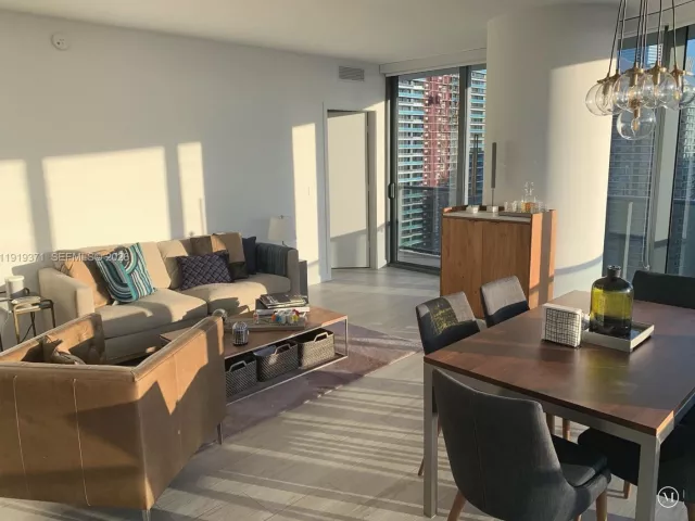 Квартира в аренду номер3406 - фото 6904396