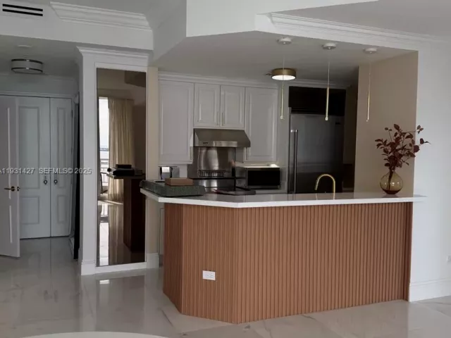 Квартира в аренду номерPH4003 - фото 6904737