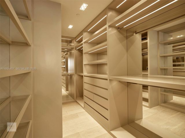 Квартира в аренду номер2704S - фото 6904343