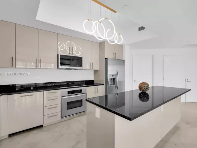 Продажа квартиры #2-1005 - фото 6903587