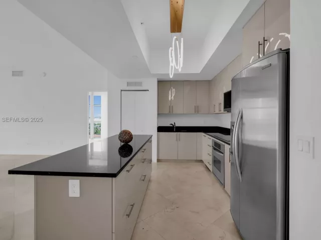 Продажа квартиры #2-1005 - фото 6903591