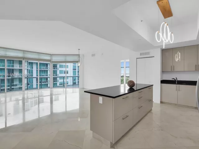 Продажа квартиры #2-1005 - фото 6903592