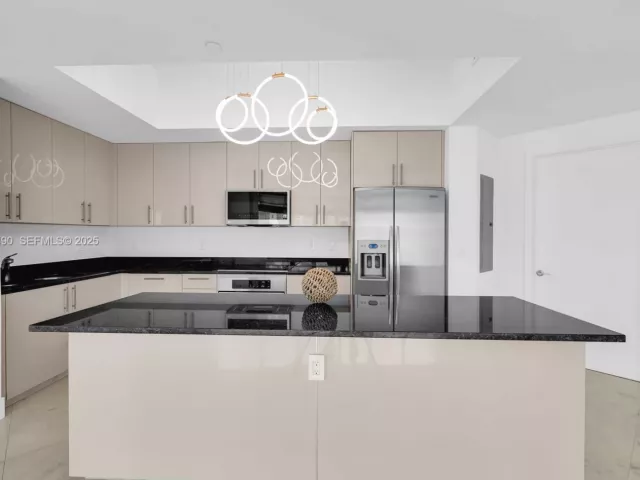 Продажа квартиры #2-1005 - фото 6903597