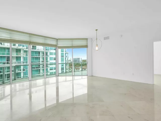 Продажа квартиры #2-1005 - фото 6903580