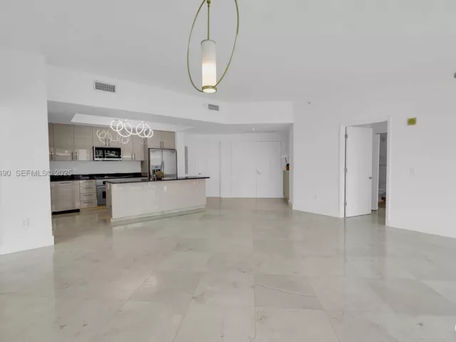 Продажа квартиры #2-1005 - фото 6903583