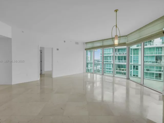 Продажа квартиры #2-1005 - фото 6903585