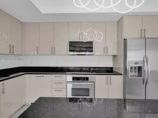 Продажа квартиры #2-1005 - фото 6903586