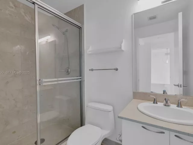 Продажа квартиры #2-1005 - фото 6903578