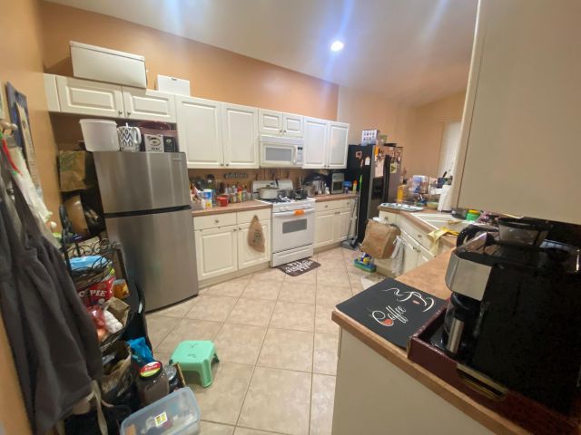 Продажа дома по адресу 19305 SW 66th Street - фото 6904264