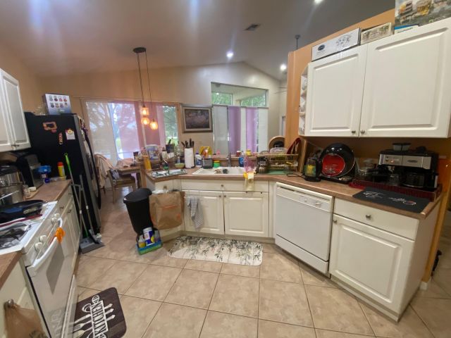 Продажа дома по адресу 19305 SW 66th Street - фото 6904265