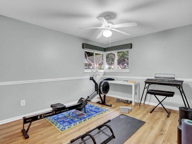 Дом в аренду по адресу 2665 NW 41st Street - фото 6904232