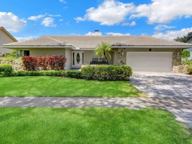 Дом в аренду по адресу 2665 NW 41st Street - фото 6904251