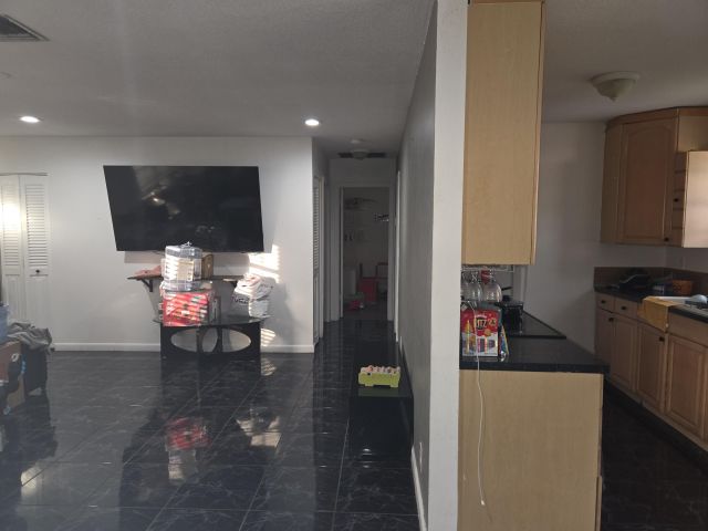 Дом в аренду по адресу 1474 N Mangonia Circle - фото 6905780