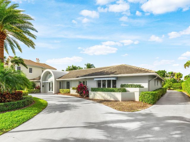 Дом в аренду по адресу 2041 Thatch Palm Drive - фото 6913373