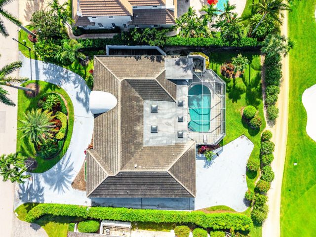 Дом в аренду по адресу 2041 Thatch Palm Drive - фото 6913383