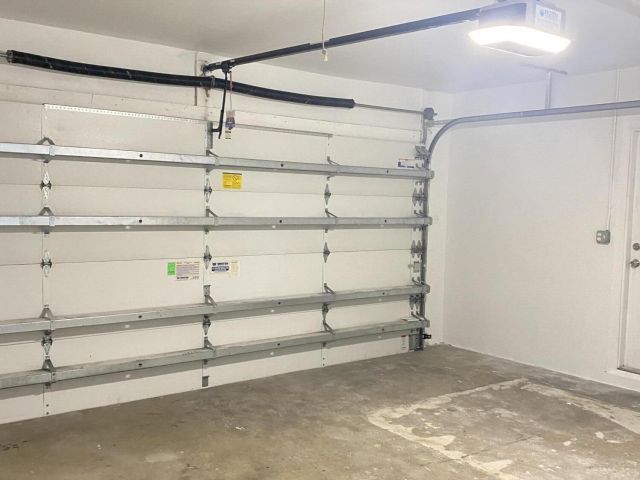 Дом в аренду по адресу 9976 Liberty Rd - фото 6919726