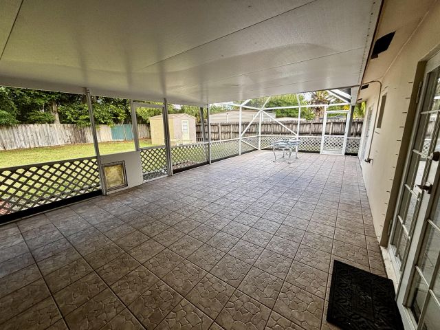 Дом в аренду по адресу 9976 Liberty Rd - фото 6919727