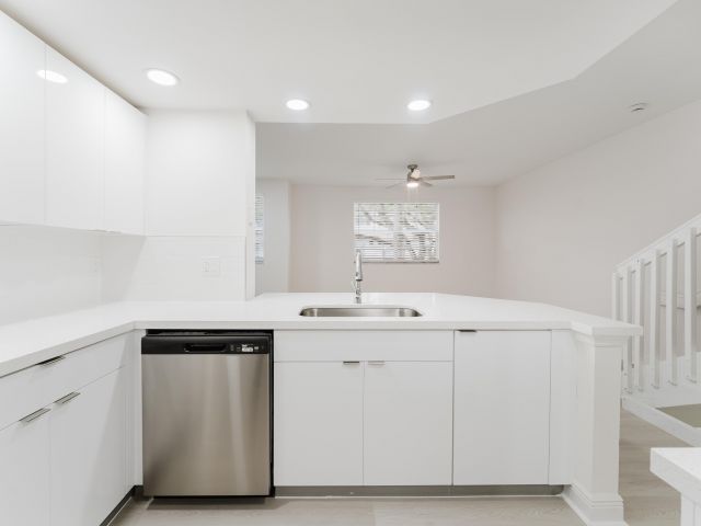 Дом в аренду по адресу 20889 Saint Andrews Boulevard - фото 6905333