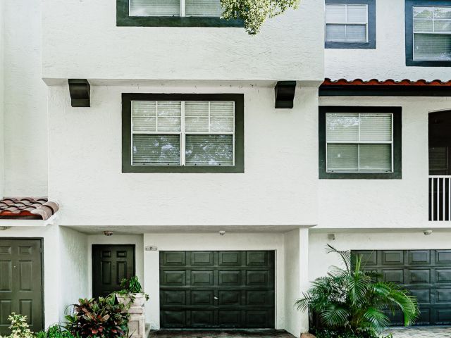 Дом в аренду по адресу 20889 Saint Andrews Boulevard - фото 6905339