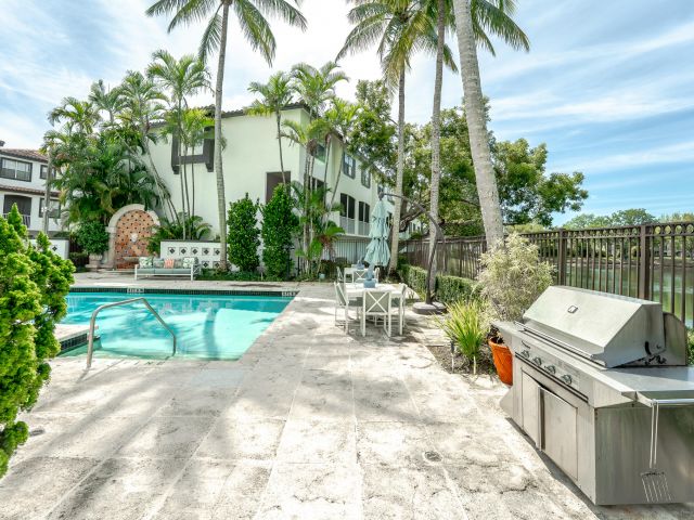 Дом в аренду по адресу 20889 Saint Andrews Boulevard - фото 6905342