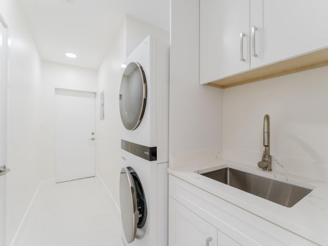 Дом в аренду по адресу 3199 NE 6 Drive - фото 6905348