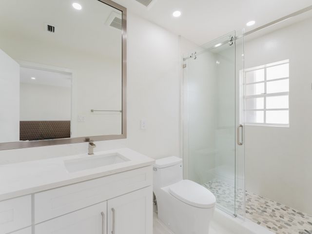 Дом в аренду по адресу 3199 NE 6 Drive - фото 6905349