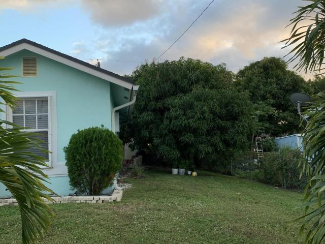 Дом в аренду по адресу 1345 W 34th Street - фото 6929788