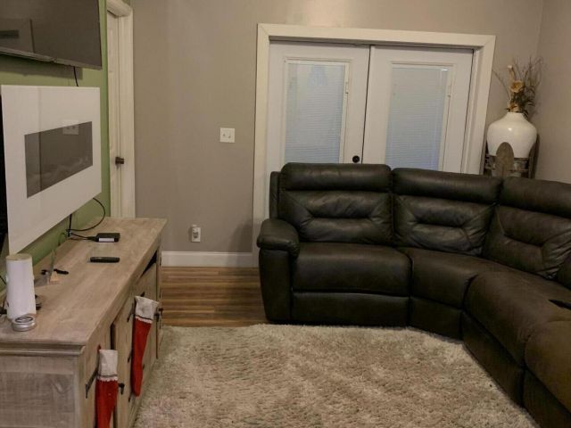 Дом в аренду по адресу 1345 W 34th Street - фото 6929792