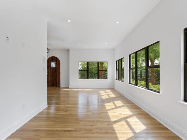 Продажа дома по адресу 501 38th Street - фото 6905597