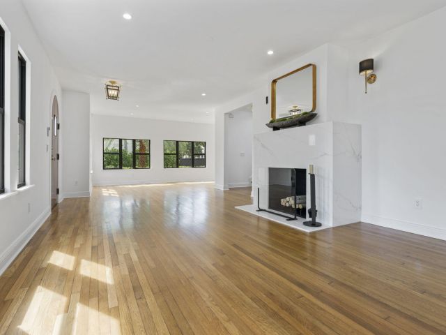 Продажа дома по адресу 501 38th Street - фото 6905602